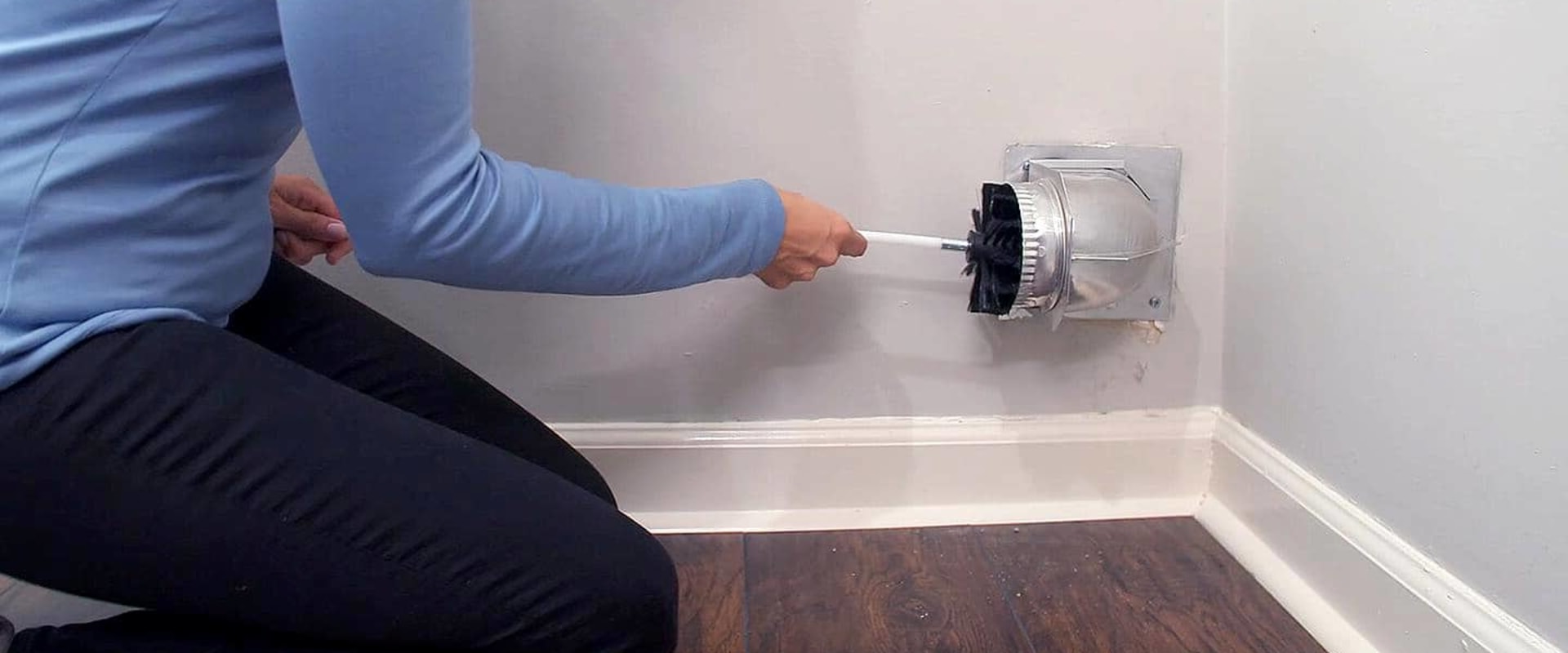 5 Essential Tips on How To Clean Your Dryer Vent for Better Performance